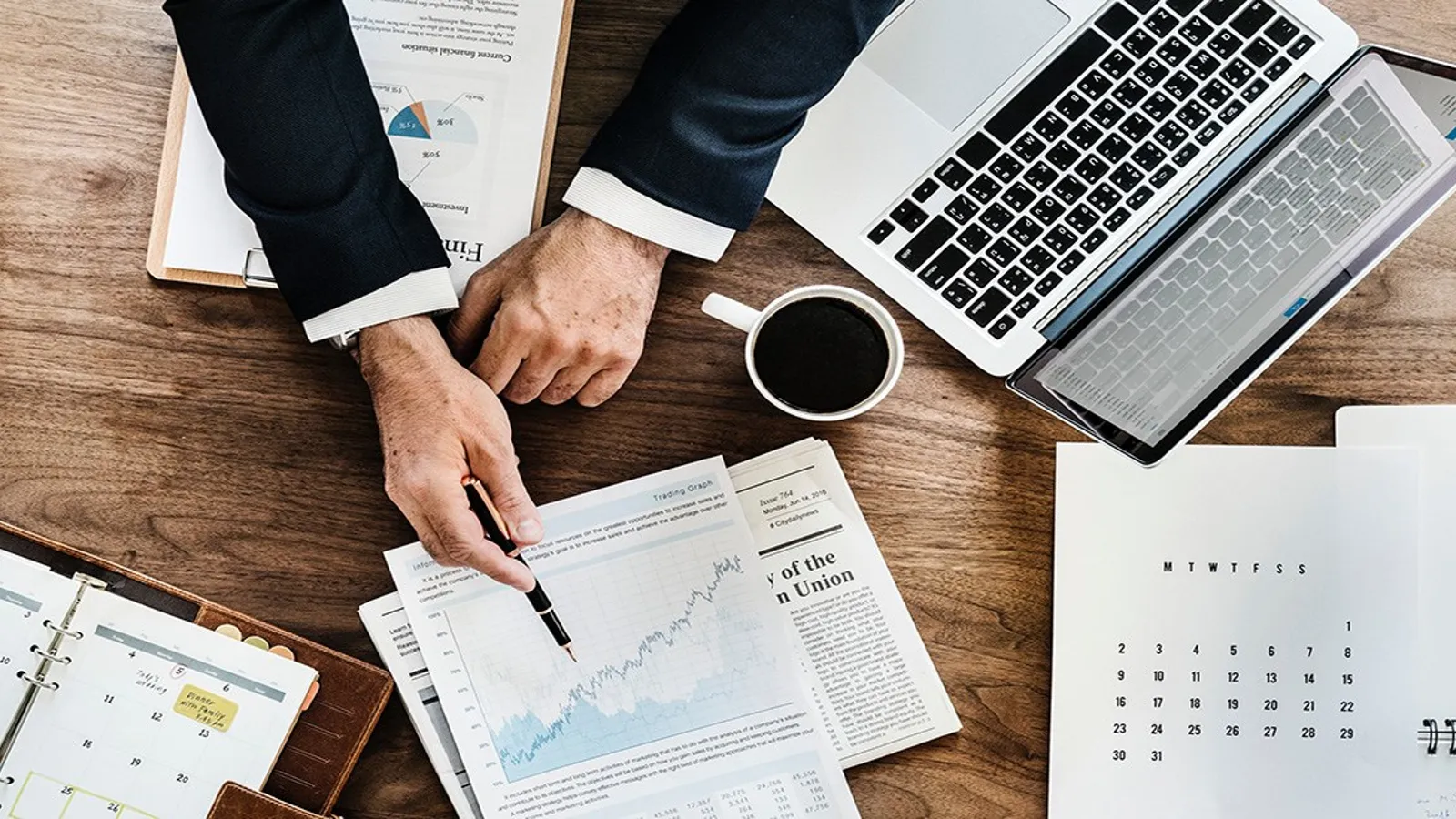 tableau de bord reporting controle de gestion definition