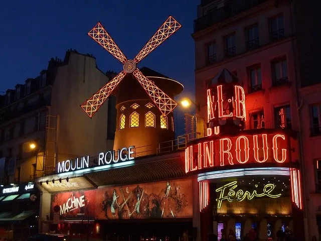 une enseigne visible et unique